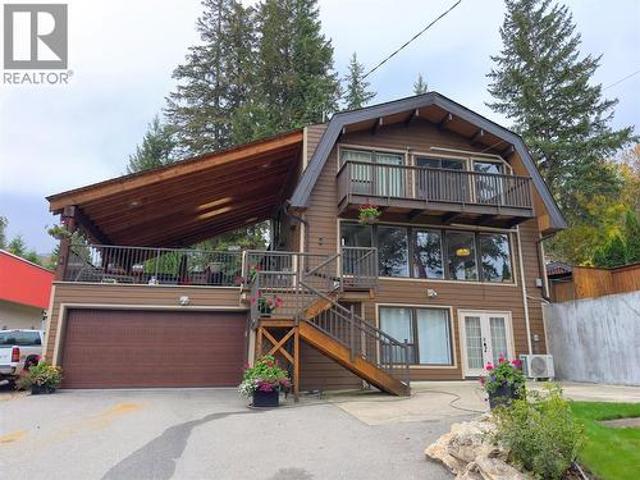 House for sale in Blind Bay, British Columbia