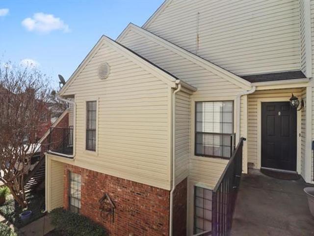 Condo for sale in Arlington, Texas