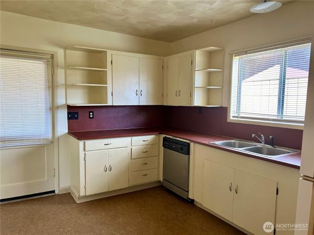 House for sale in Aberdeen, Washington
