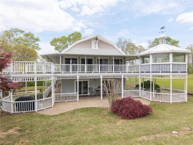 House for sale in Ark
