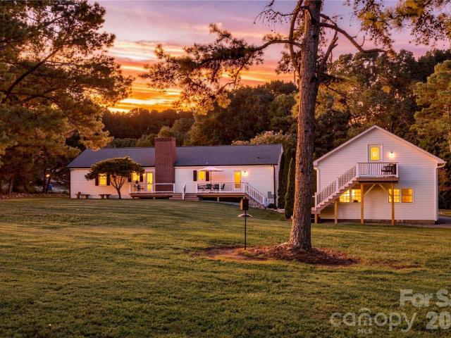 House for sale in Mecklenburg, North Carolina
