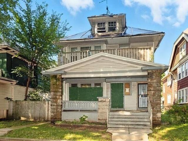 House for sale in Milwaukee, Wisconsin