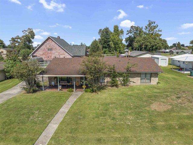 House for sale in Sulphur, Calcasieu Parish