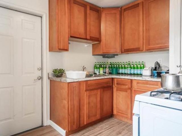 House for sale in Poets Corner, Berkeley