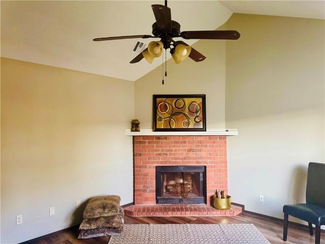 House for sale in Rogers, Benton County
