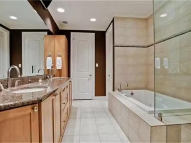 Condo for rent in Dallas