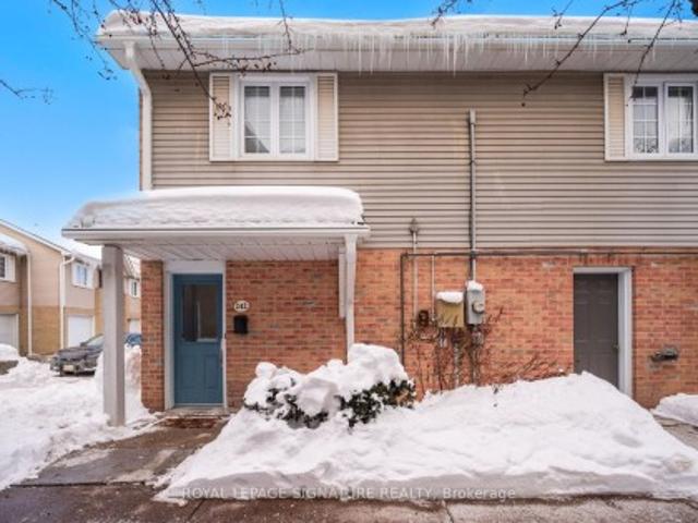 Townhouse for sale in Burlington, Ontario