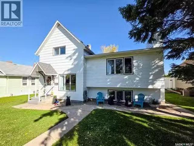 House for sale in Melville