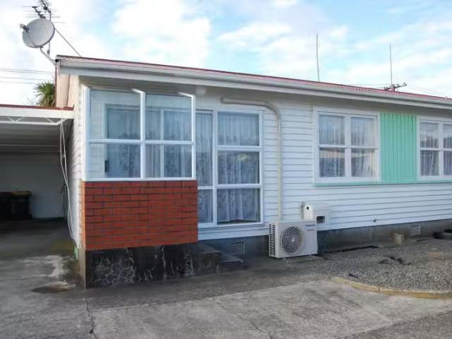 House for rent in Taranaki