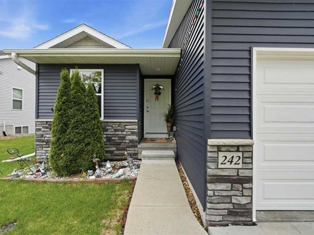 Condo for sale in Tiffin, Iowa