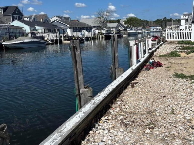 House for sale in Bayville, New Jersey