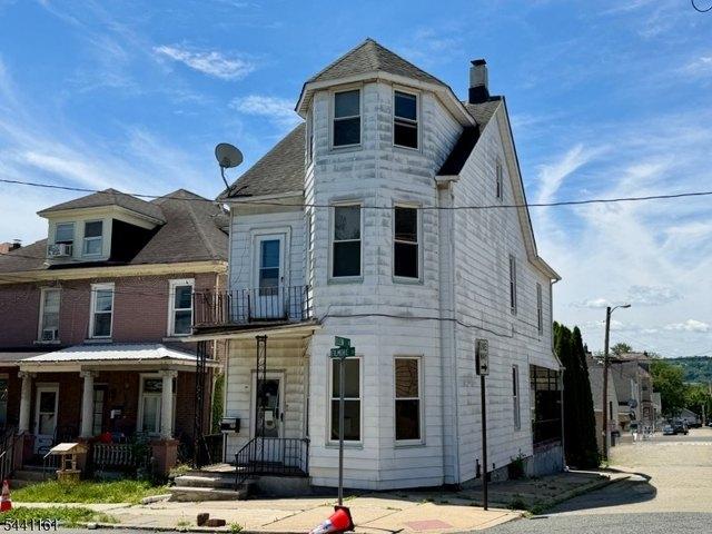 House for sale in Phillipsburg, New Jersey