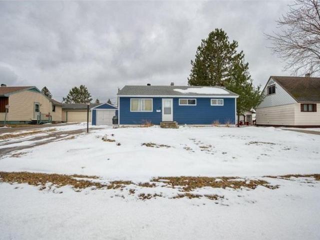 House for sale in Hoyt Lakes, Minnesota