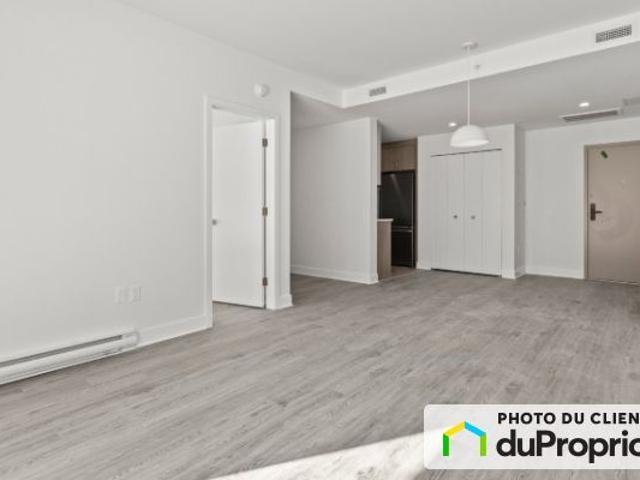 Apartment for rent in Pointe-Claire, Montréal (région administrative)