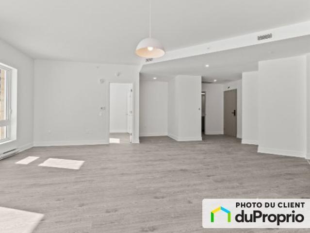 Apartment for rent in Pointe-Claire, Montréal (région administrative)