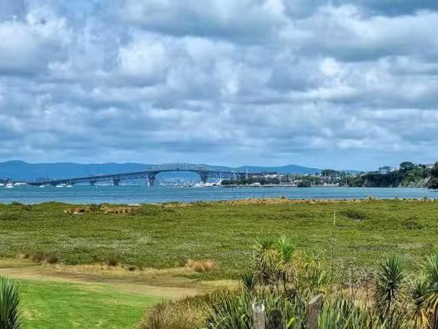 House for sale in Wairau Valley