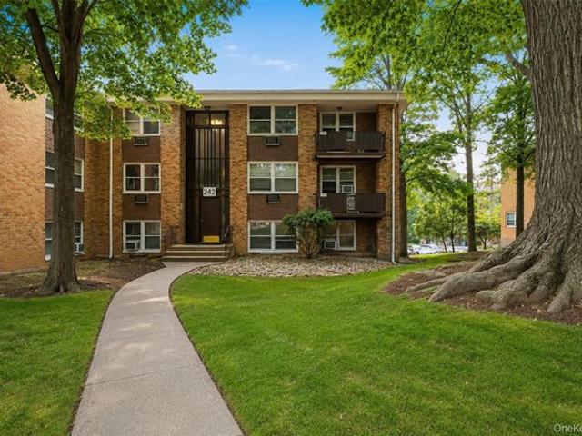 Condo for sale in Rockland, New York