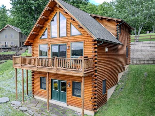 House for sale in Castleton, Vermont
