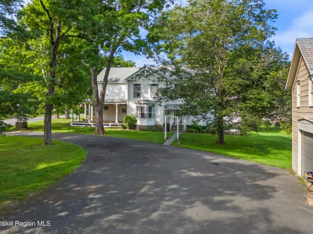 House for sale in Town of Germantown, Columbia County