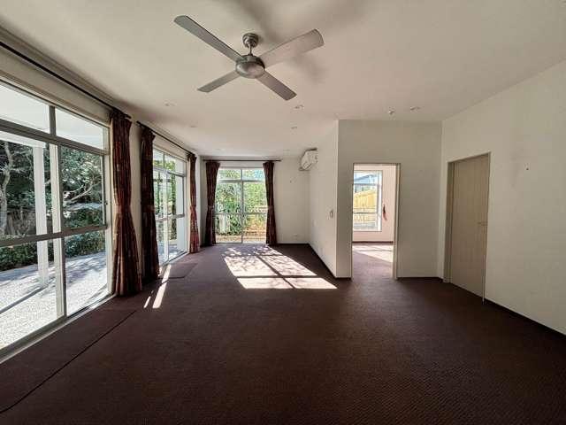 House for rent in Whangaparaoa
