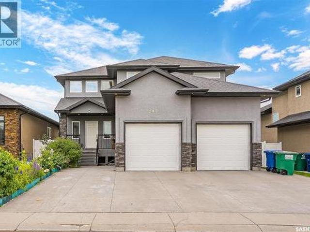 House for sale in Saskatoon, Saskatchewan