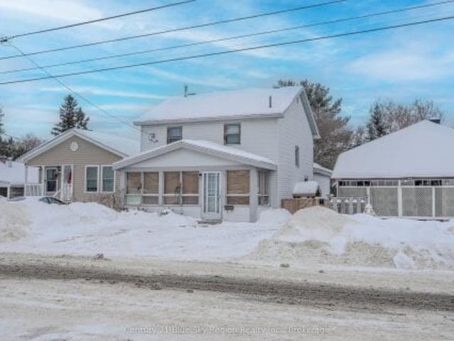 Duplex for sale in North Bay, Ontario