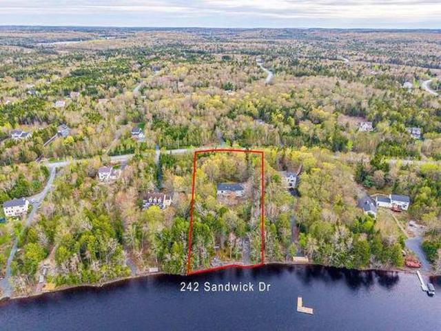 House for sale in Hammond's Plains, Nova Scotia