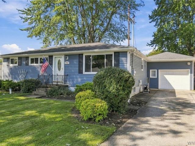 House for sale in Lancaster, Town of Lancaster