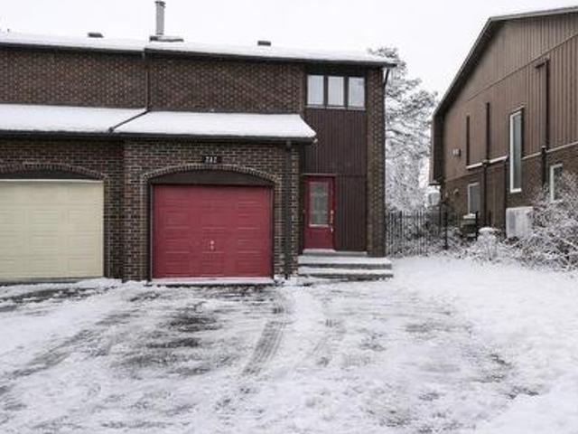 House for sale in Kirkland, Quebec