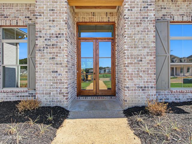 House for sale in Country Club Subdivision, Starkville