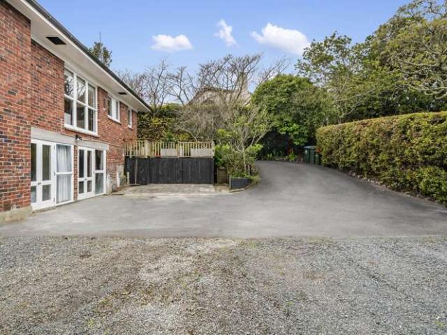 House for sale in Hillersden