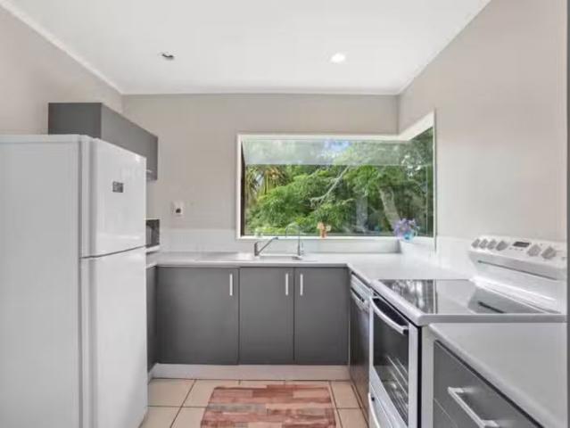 House for sale in Oratia, Oroua County