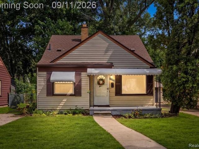 House for sale in Oak Park, Michigan