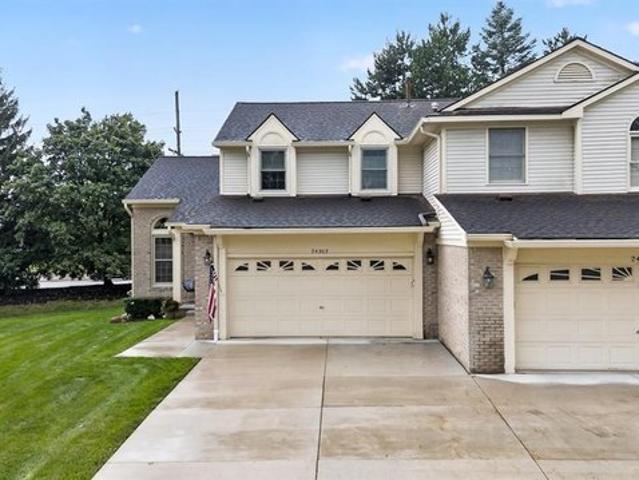 Condo for sale in Novi, Michigan