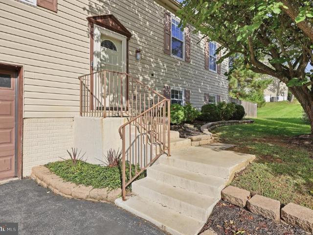 House for sale in Cedar Heights Estates, Clarksburg