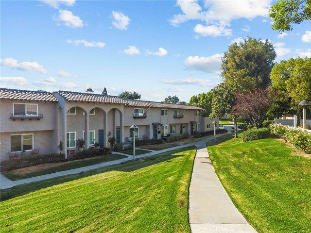 Townhouse for sale in Canyon Country, California