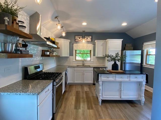 House for sale in Mchenry, Illinois
