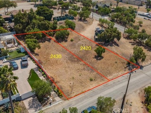 Land for sale in Signal Hill, California