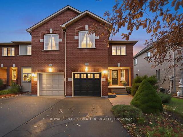 Townhouse for sale in Woburn, Ontario