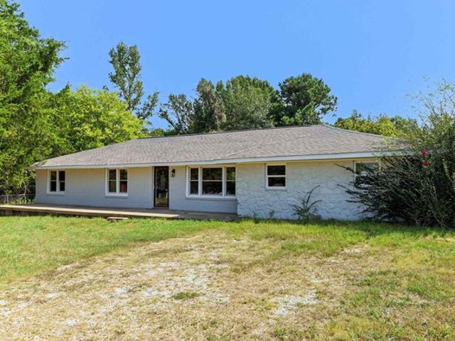 House for sale in Tuscumbia, Colbert County