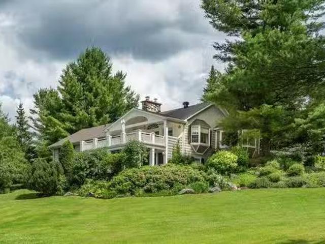 House for sale in Memphrémagog, Quebec