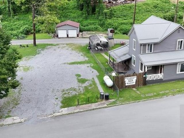 House for sale in Elbert, West Virginia