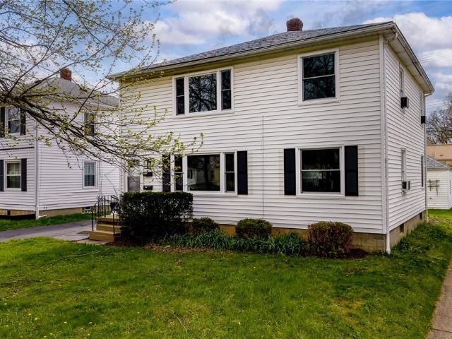 House for sale in Summit, Ohio
