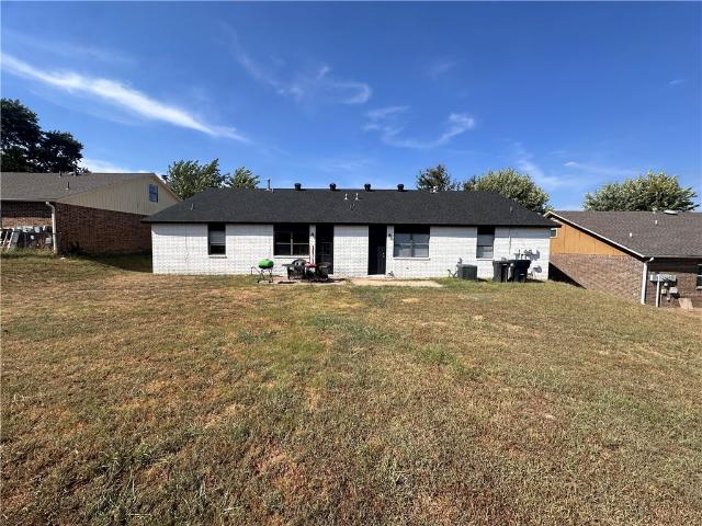 House for sale in Rogers, Benton County