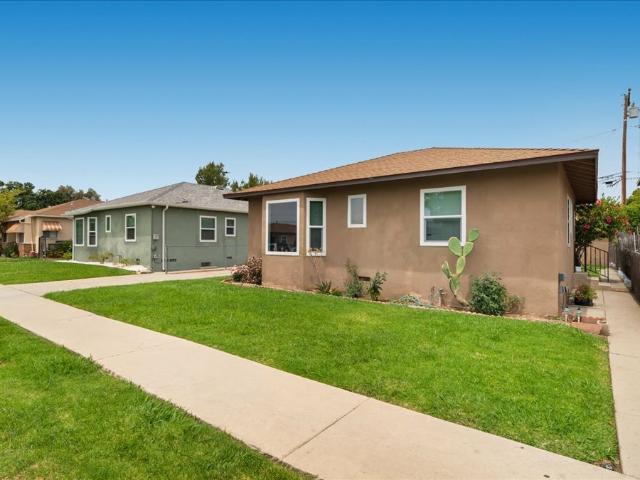 Duplex for sale in Montebello