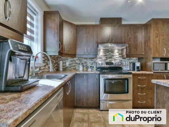 Apartment for rent in Sainte-Marthe-sur-le-Lac, Laurentides