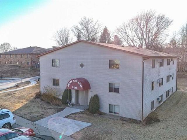House for sale in Iowa City, Iowa