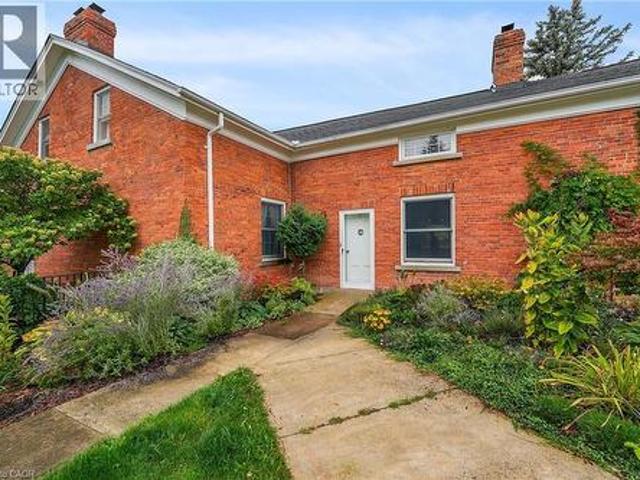 House for sale in Niagara, Ontario