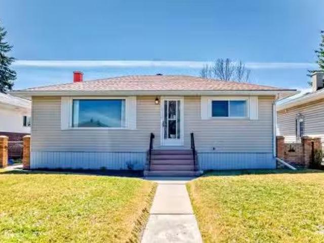 House for sale in Northwest, Alberta
