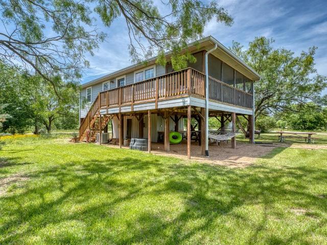 House for sale in Scotts Crossing, Llano